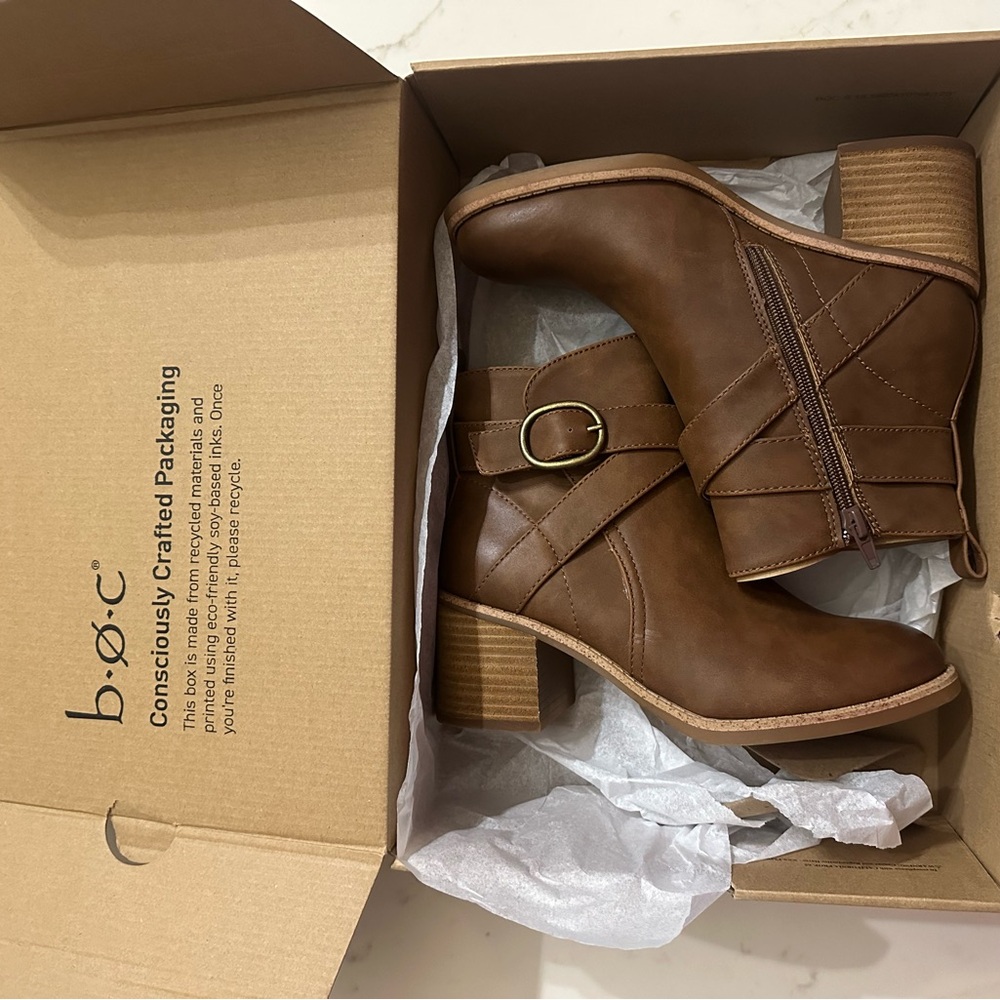 B.o.c NWT - FOXY BROWN BOOTIES 6.5 never worn!